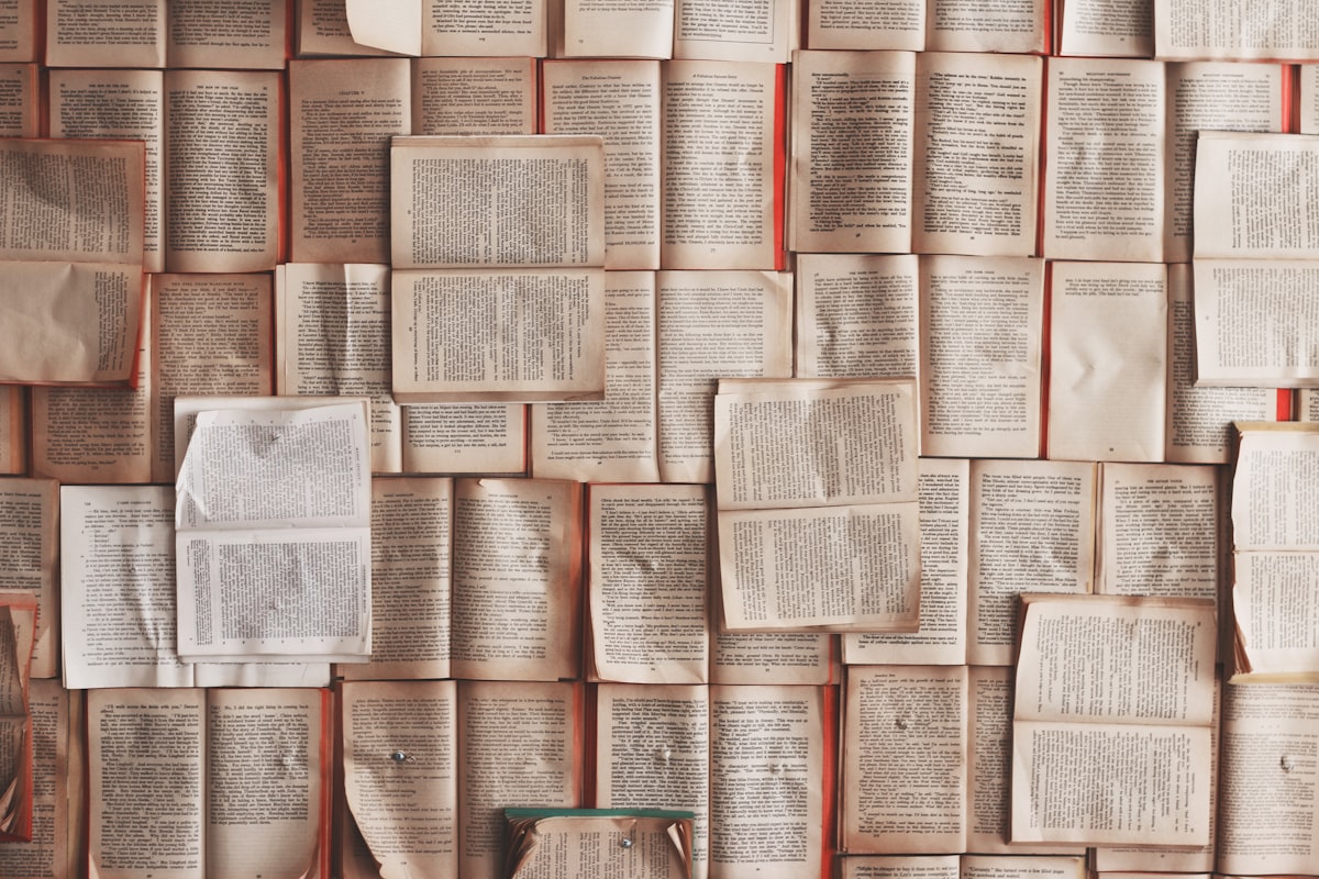 مقابلة مع مؤلف كتب الأكثر مبيعاً: أسرار بناء العادات والانضباط الذاتي